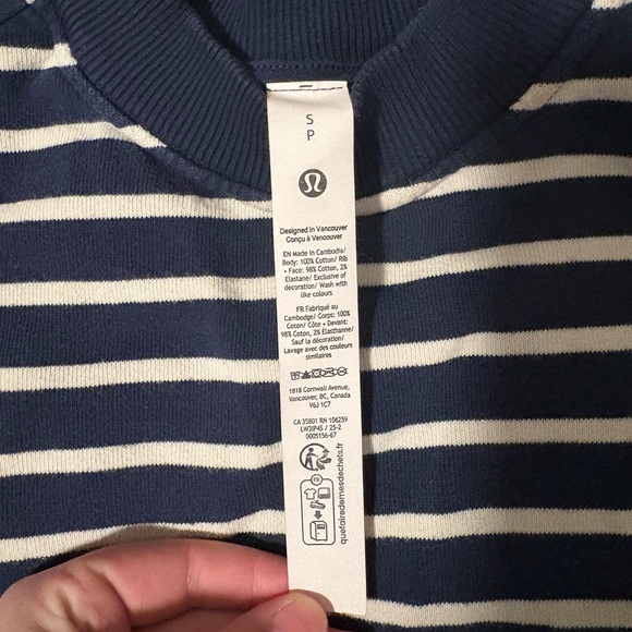 Striped Navy and White Women's Lululemon Top - Picture 4 of 5